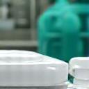 무균 상태의 수술실 내부 이미지